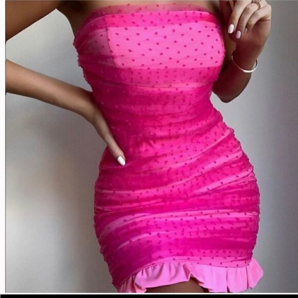 Naked wardrobe statement mini dress - Picture 1 of 9